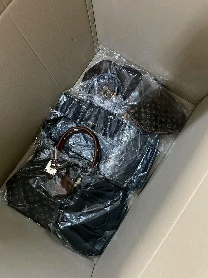 Female Handbags Pallets - Image 3