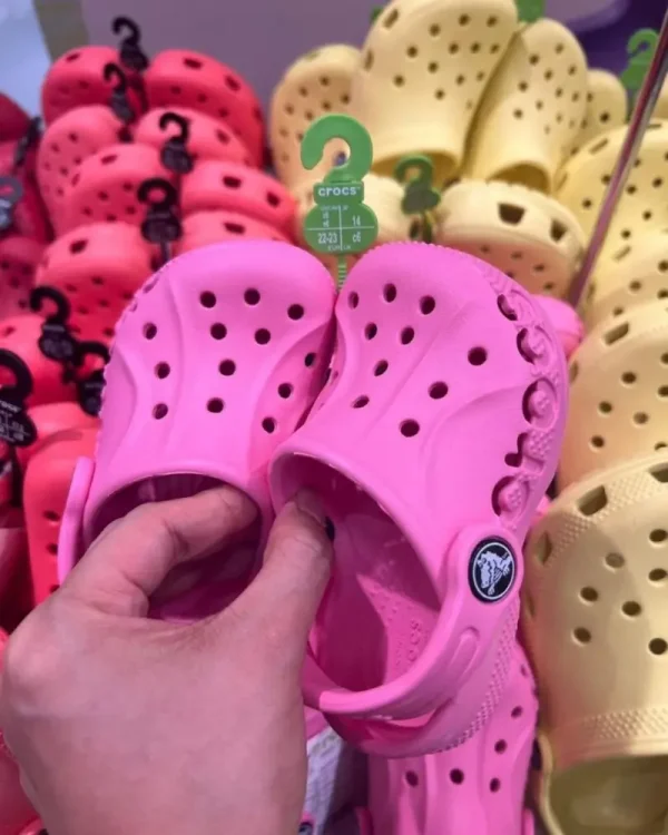 Wholesale Crocs Sandals Pallets - Image 8