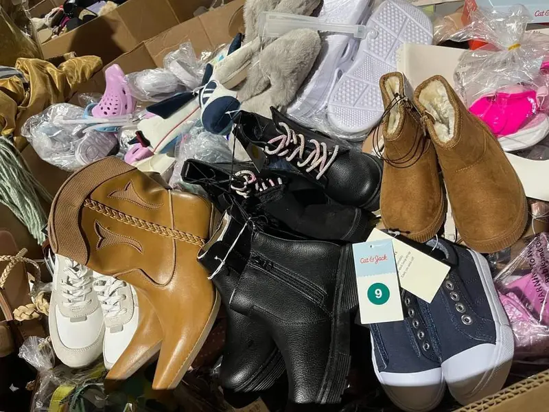 Mixed Shoes Liquidation Pallets - Image 6