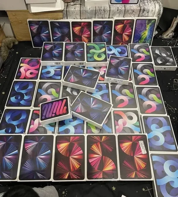 Pallets of iPads - Image 6