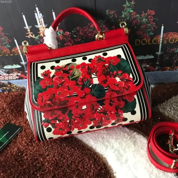 Luxury Handbag Pallets - Image 2