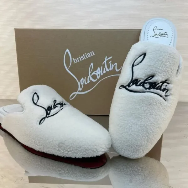 Christian Louboutin Shoes Pallets - Image 5
