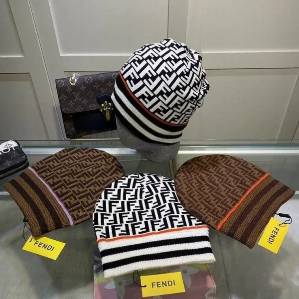Designer Beanies Pallets - Image 9