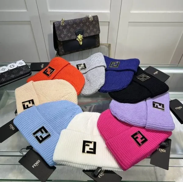 Designer Beanies Pallets - Image 6