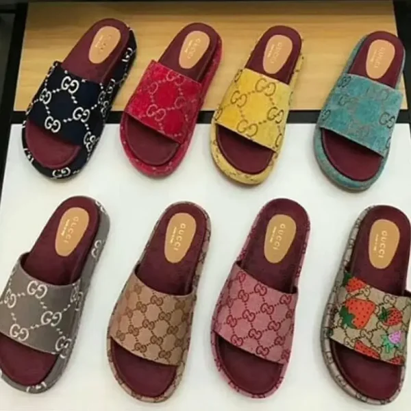 Gucci Slides Pallets - Image 11